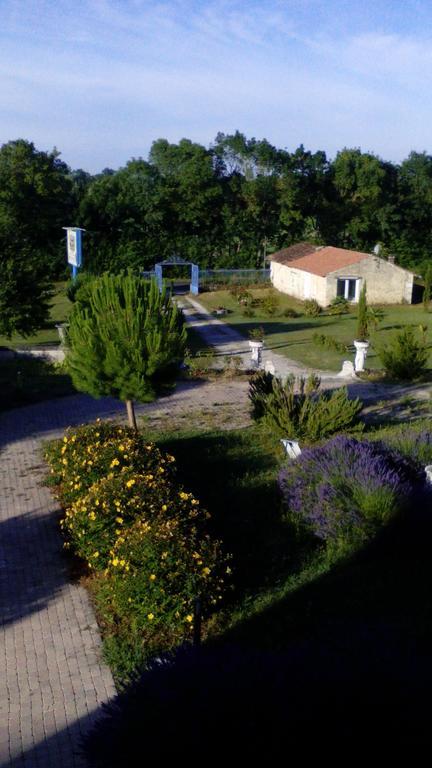 Chateau Sainte Marie 호텔 Dompierre-sur-Charente 외부 사진